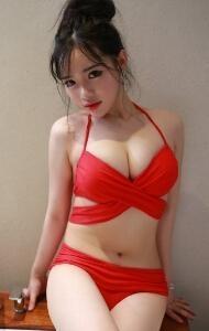 Body-body avec une asiatique pulpeuse
